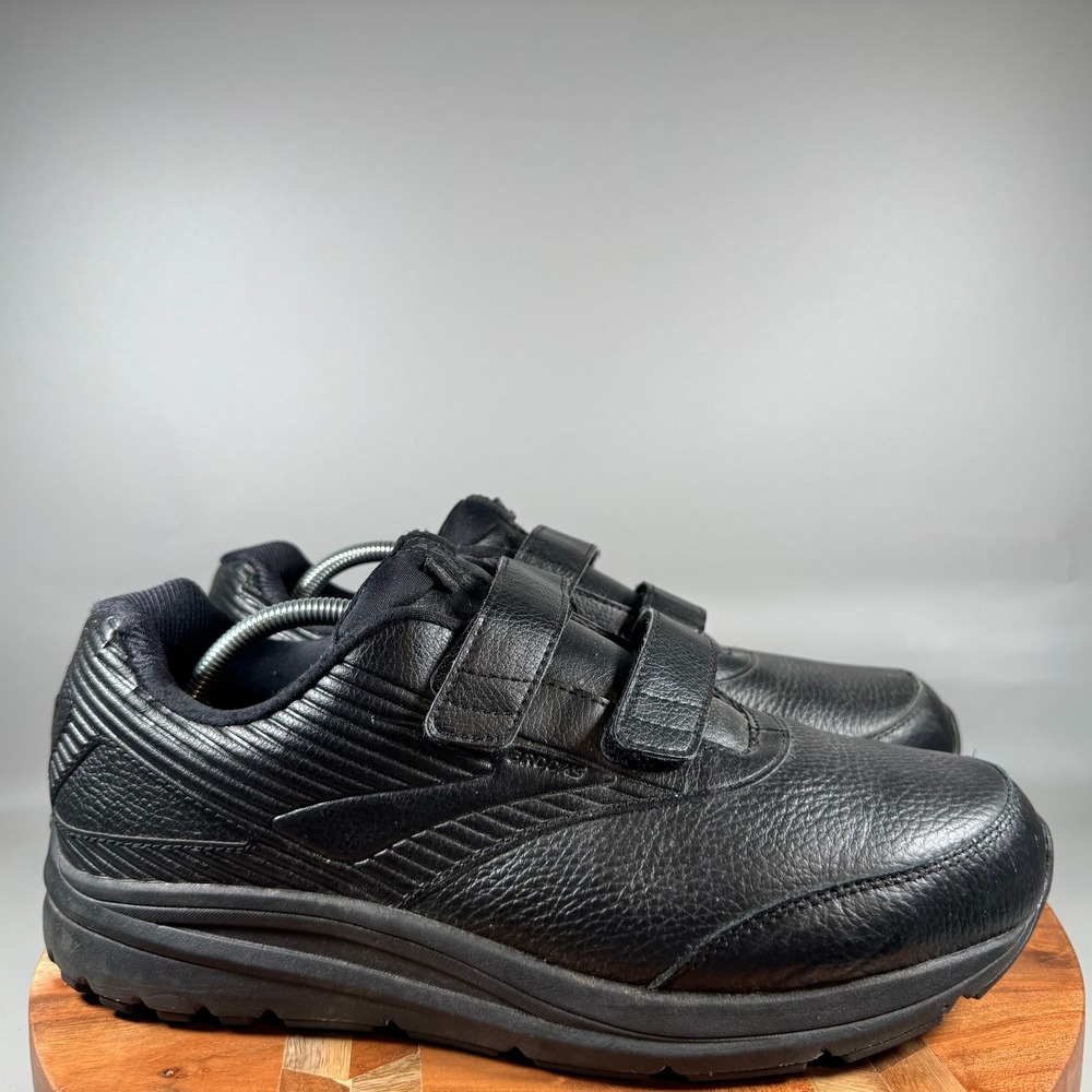 Brooks Addiction Walker V-Strap 2 Mens 12 Wide 2E Black Leather 1103202E072